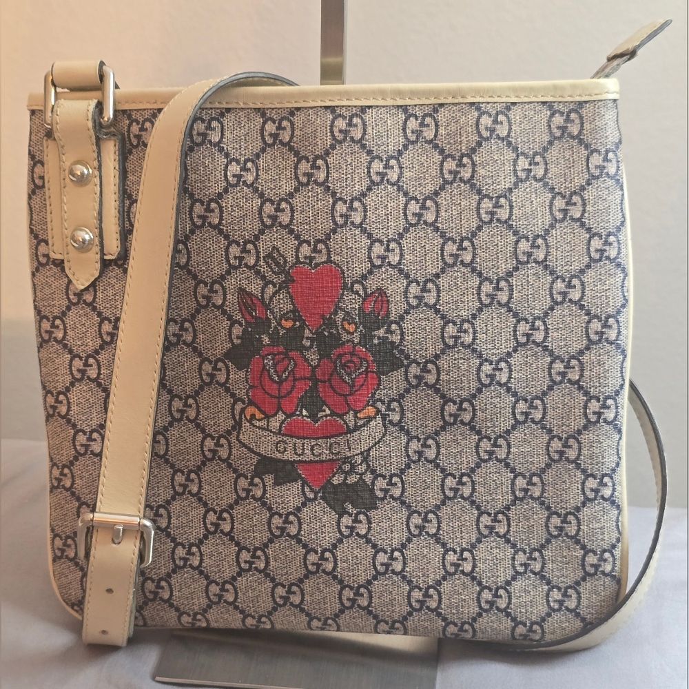 Gucci GG Supreme Coated Canvas Tattoo Collection Crossbody With Dust Bag - Picture 14 of 16